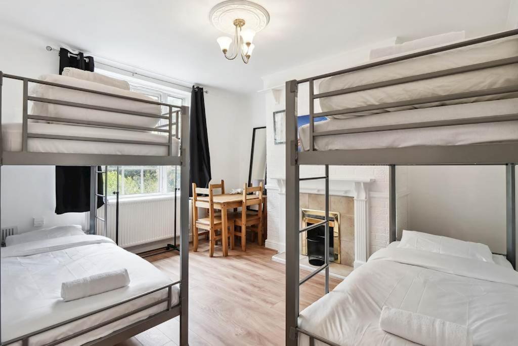 Aplacetostay Central London Apartment, Zone 1 Car المظهر الخارجي الصورة